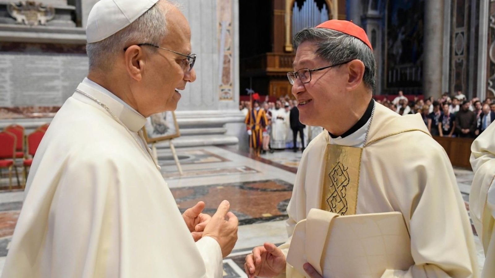 El cardenal Tagle pide a los influencers que trasmitan los mensajes de fe y esperanza con autenticidad y compromiso