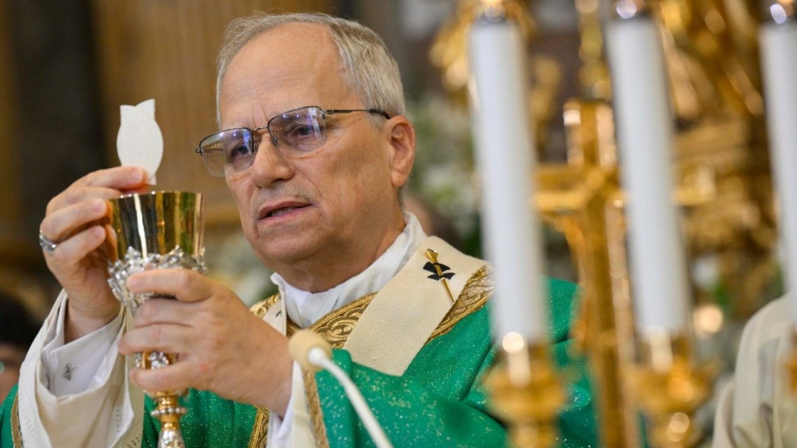 La arquidiócesis de Paraná honra al cardenal Karlic con misas y oraciones

