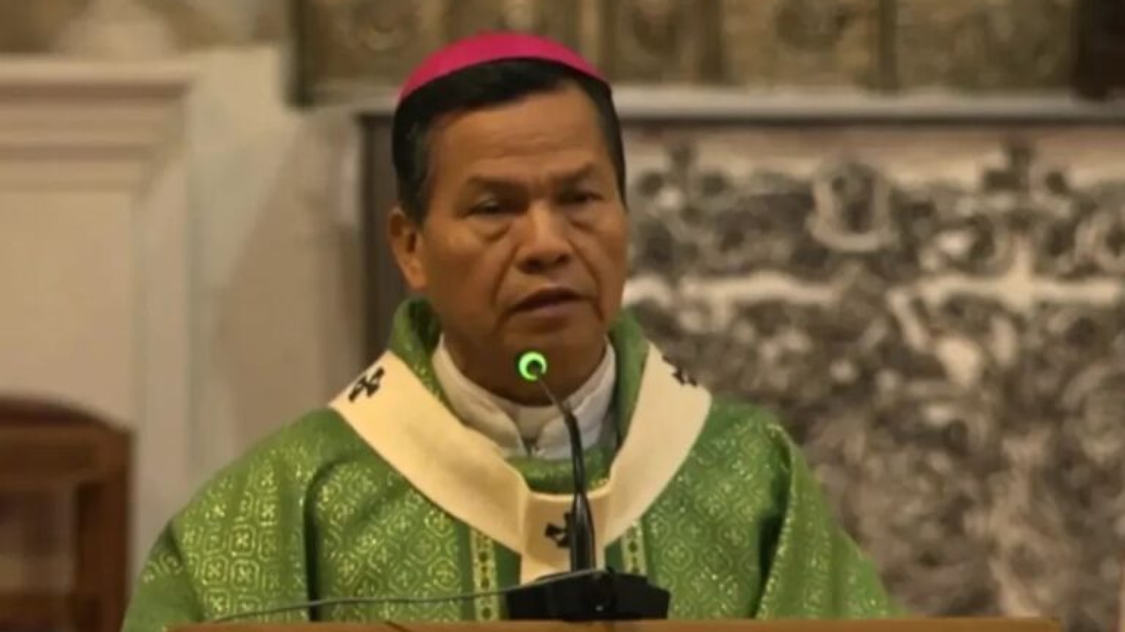 El arzobispo Leigue pide a los políticos bolivianos respetar los derechos indígenas