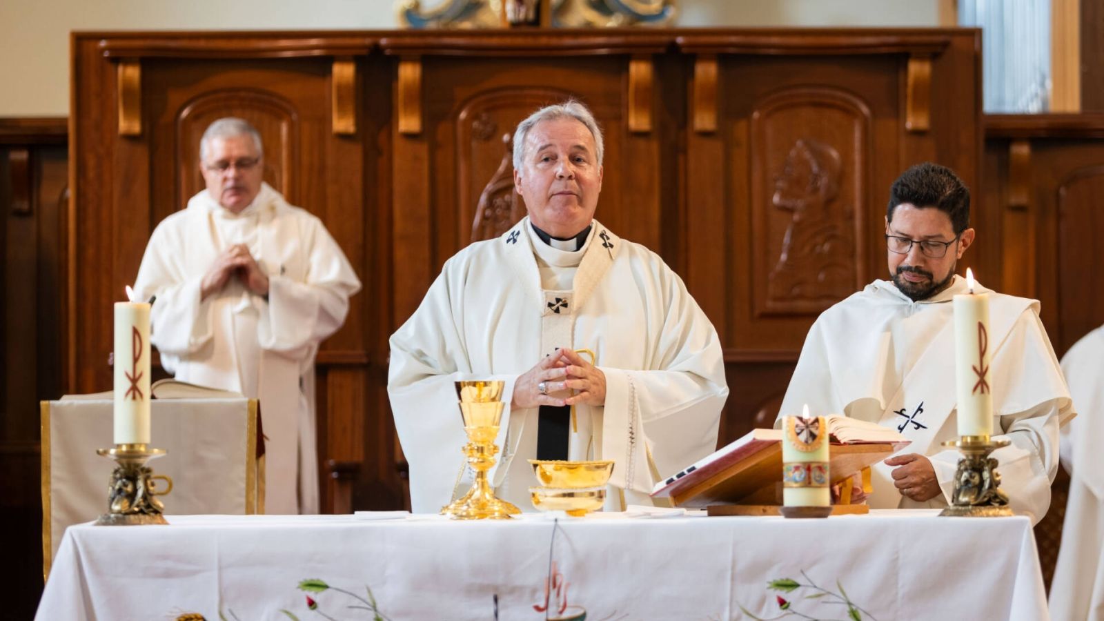 Monseñor Mario Iceta impulsa a los dominicos en el capítulo de Caleruega
