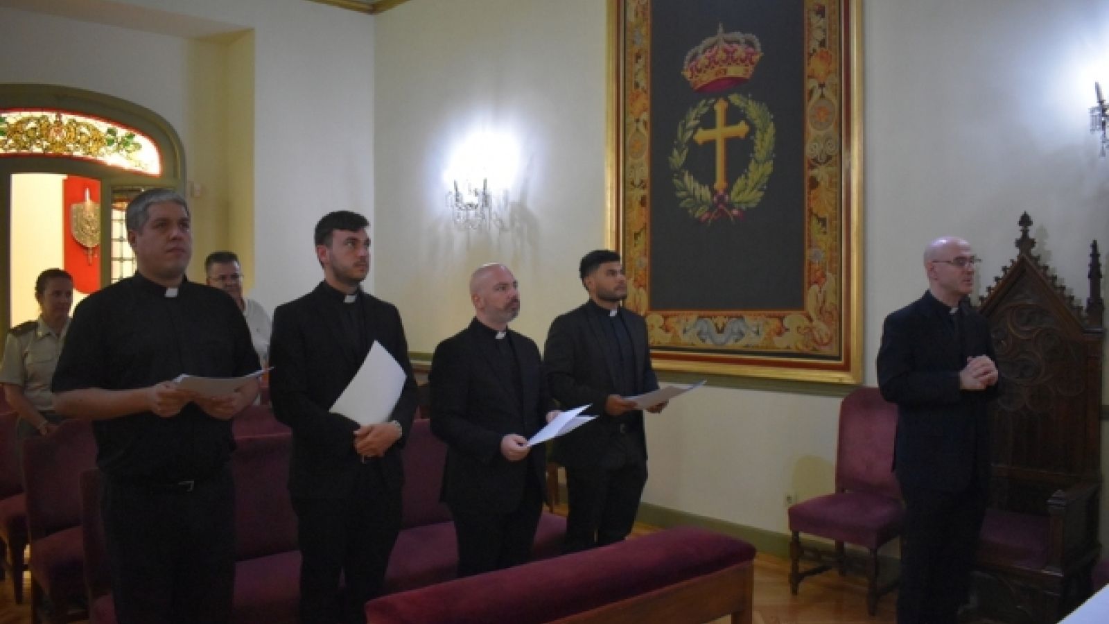 Carlos Jesús Montes Herrero preside la ceremonia de nuevos capellanes castrenses