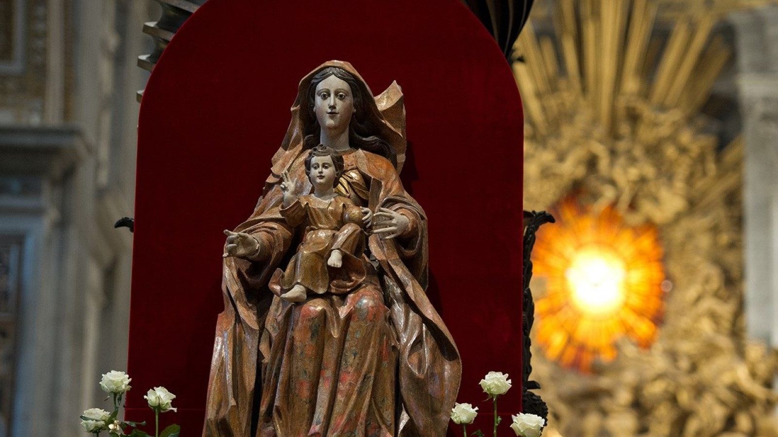 La Moreneta Blanca: símbolo de devoción mariana en el Vaticano desde 1963