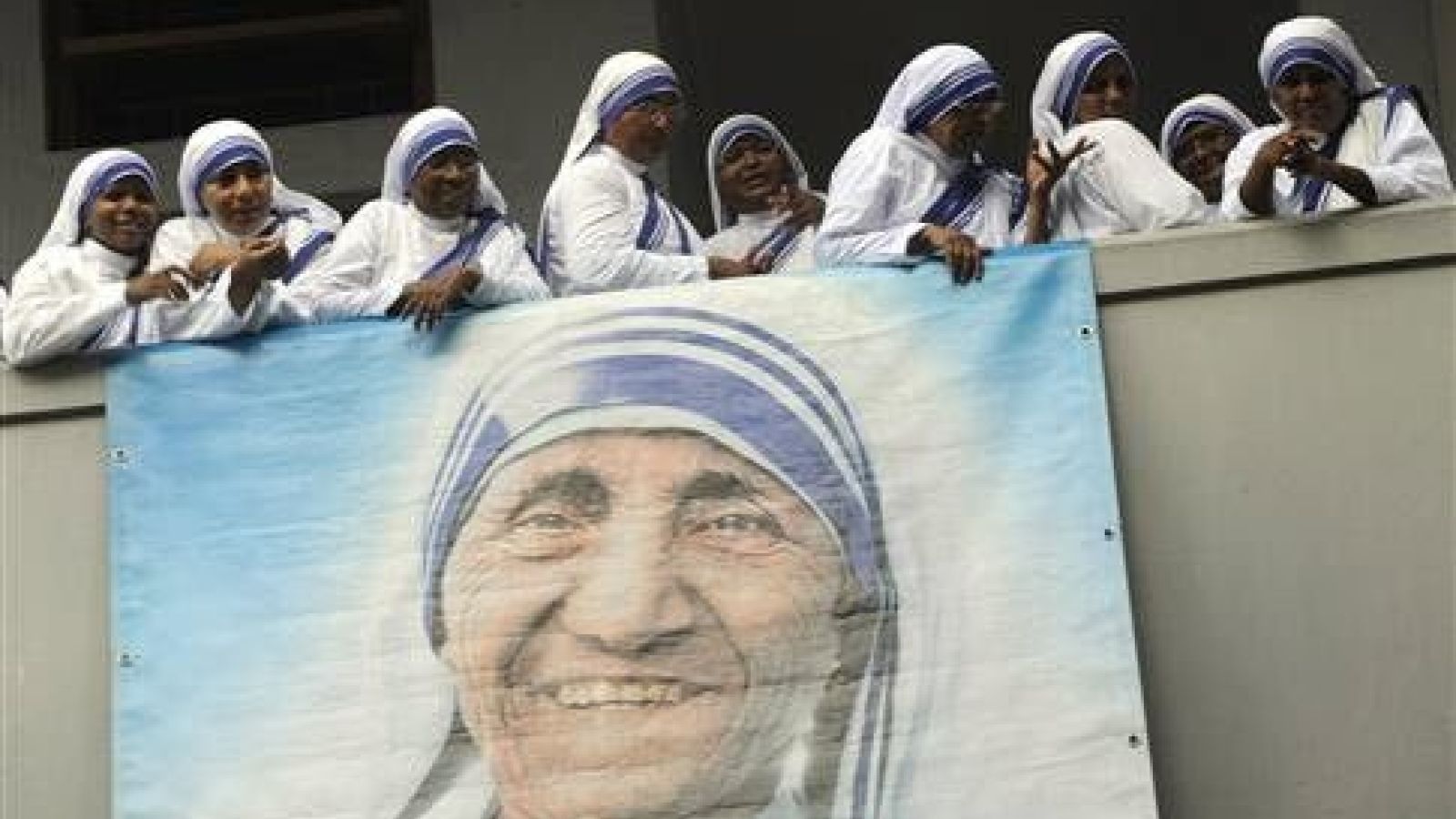 Las Misioneras de la Caridad rinden homenaje a Madre Teresa en Calcuta