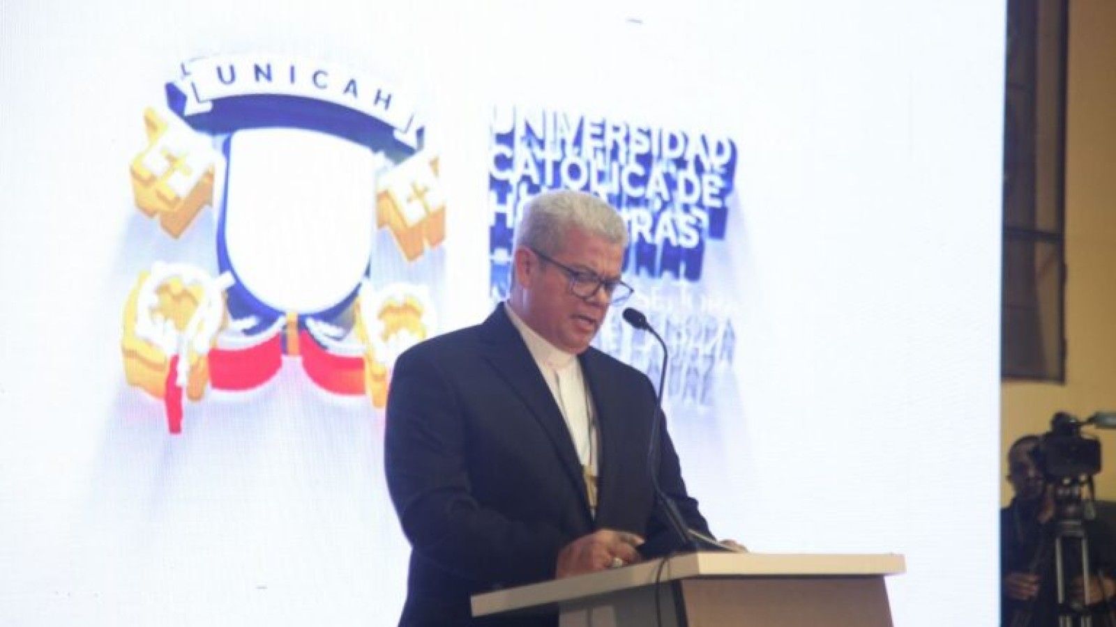 Monseñor Jenry Ruiz denuncia la impunidad en Honduras y reclama justicia