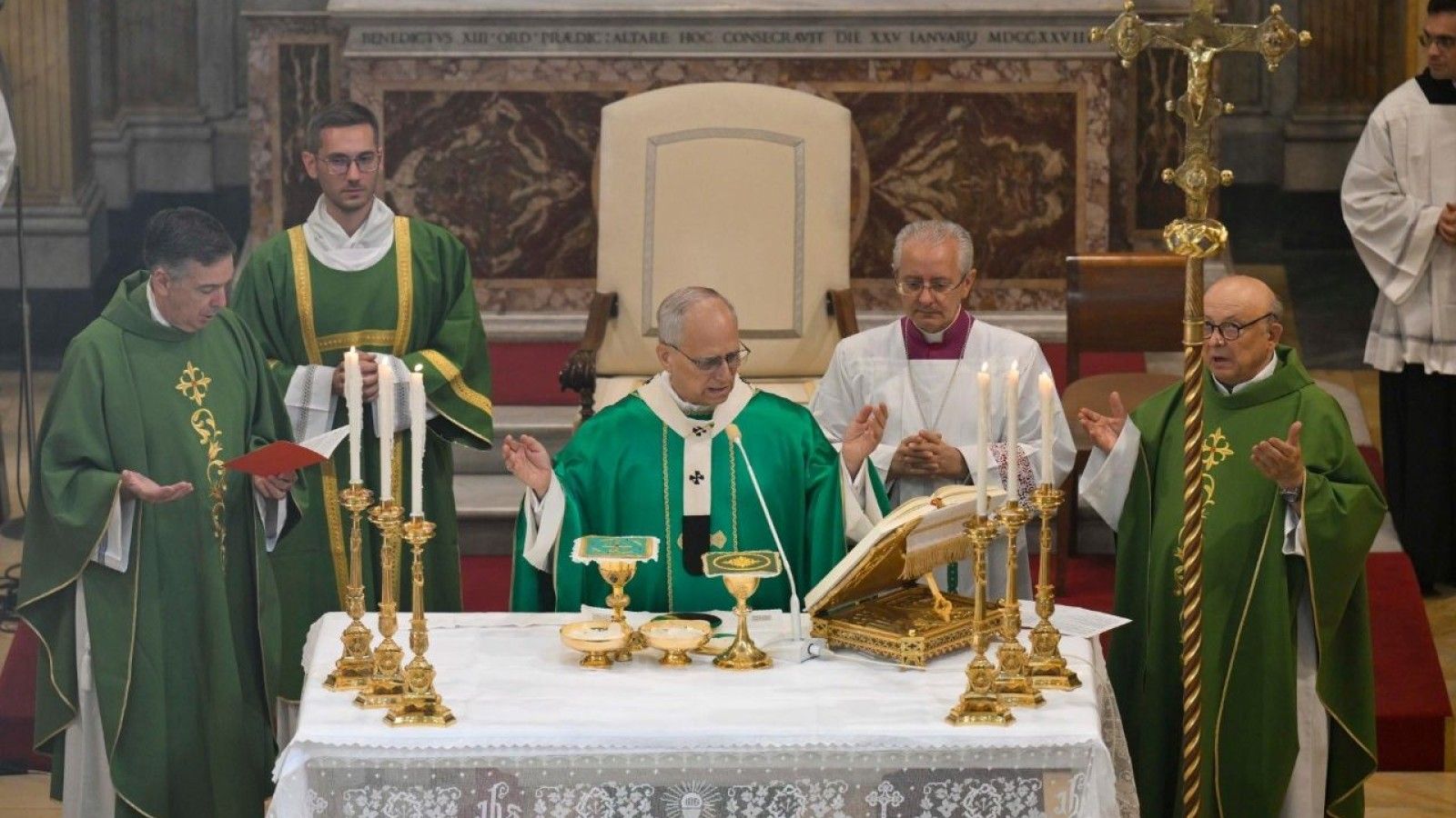 El Papa León XIV anima a confiar en Dios y rechazar la riqueza en el Vaticano