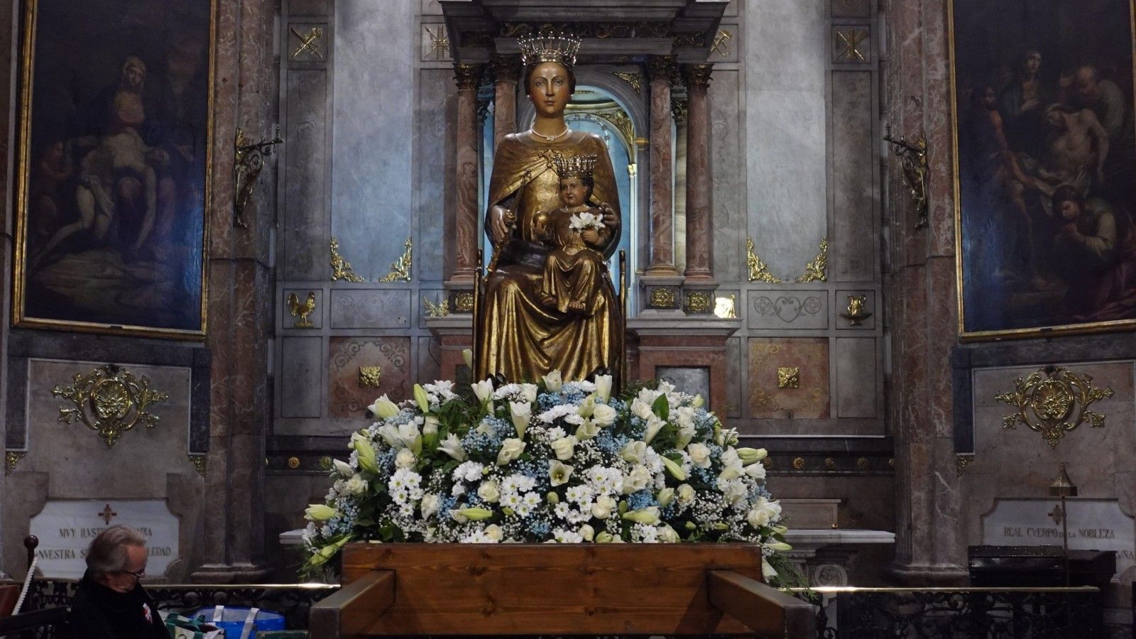 La lluvia impide la procesión de la Virgen de la Merced en Barcelona