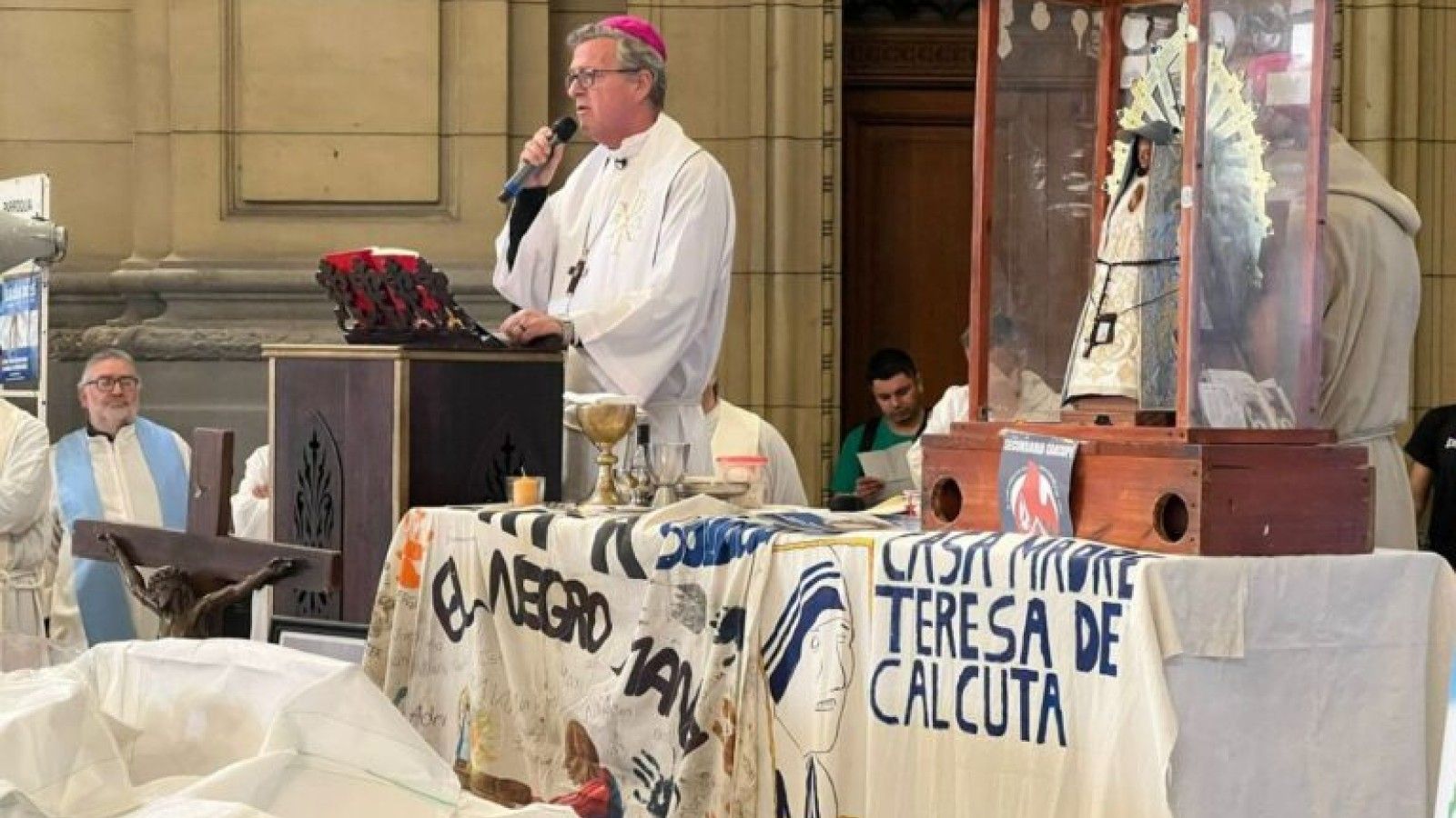 García Cuerva denuncia la trata de personas en un acto en Argentina