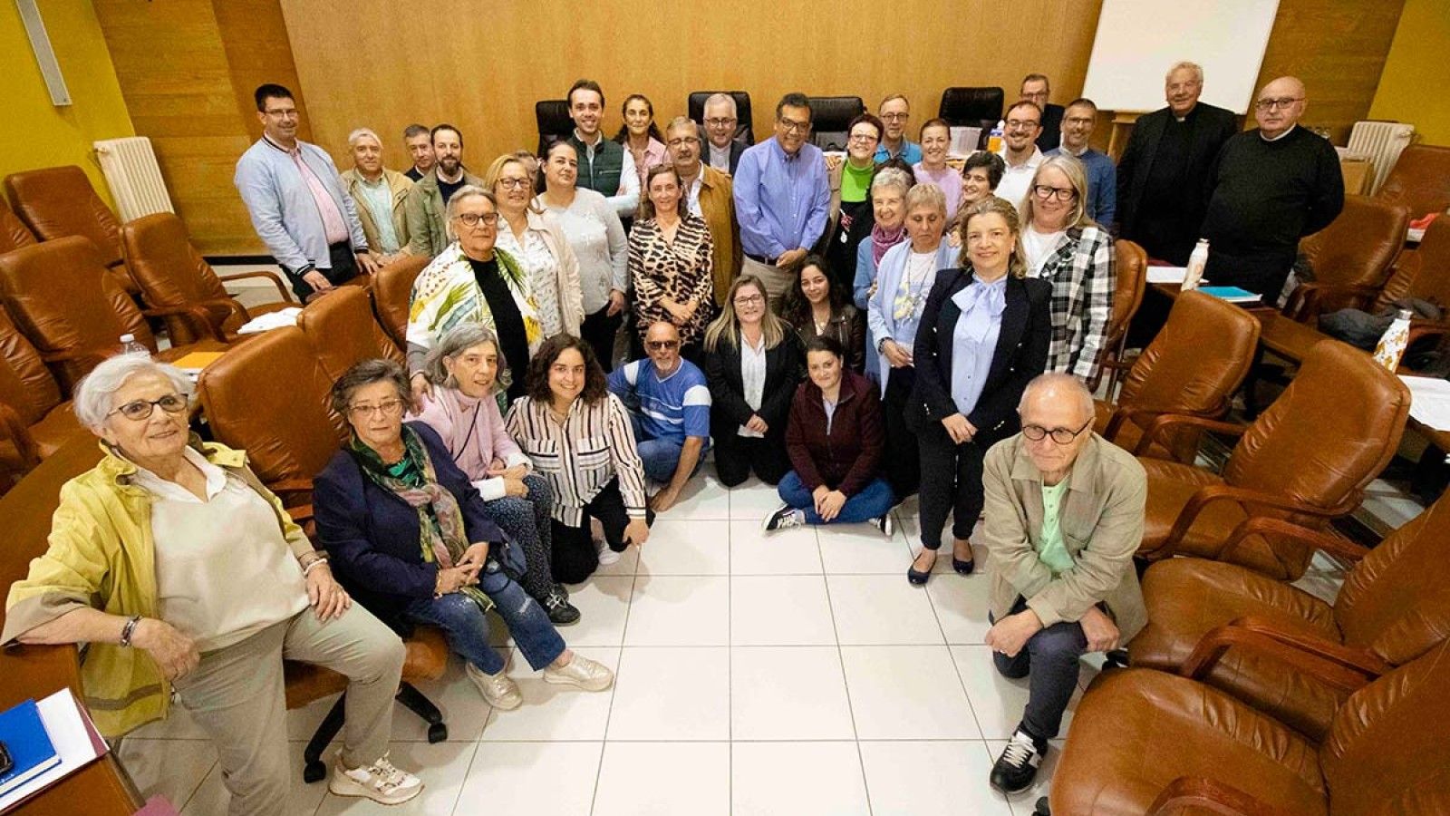 El obispo de Tui-Vigo preside la creación del Consejo Diocesano de Pastoral