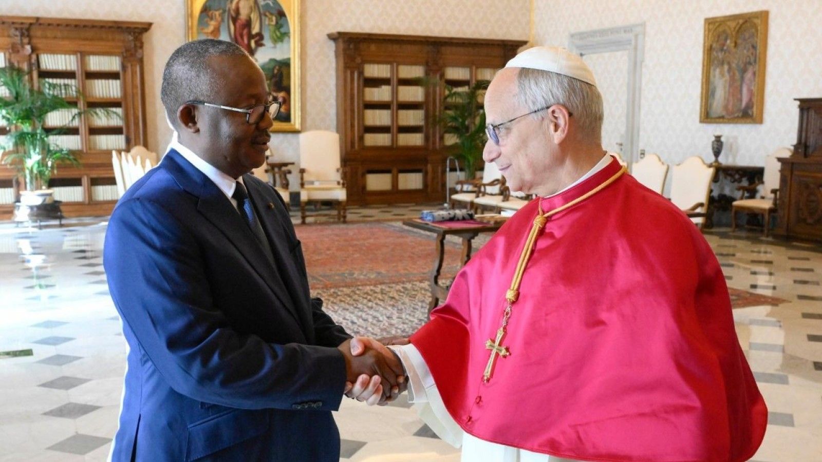 El Papa León XIV recibe al presidente de Guinea-Bissau en el Vaticano