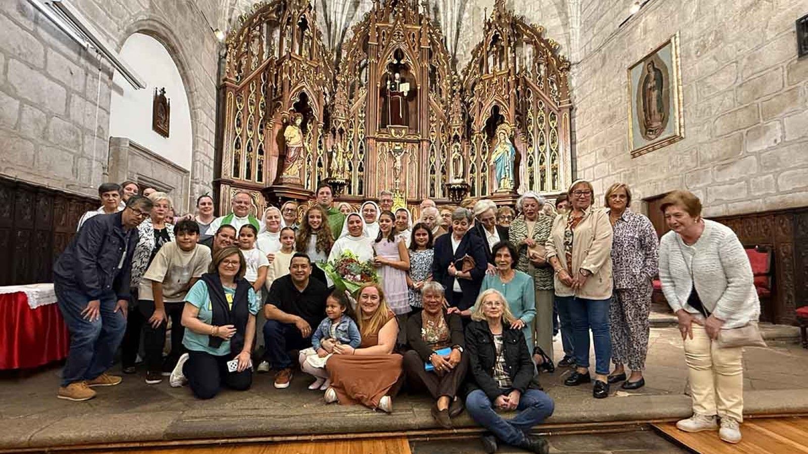 La parroquia de Santiago de Redondela despide a las Hijas de la Divina Providencia