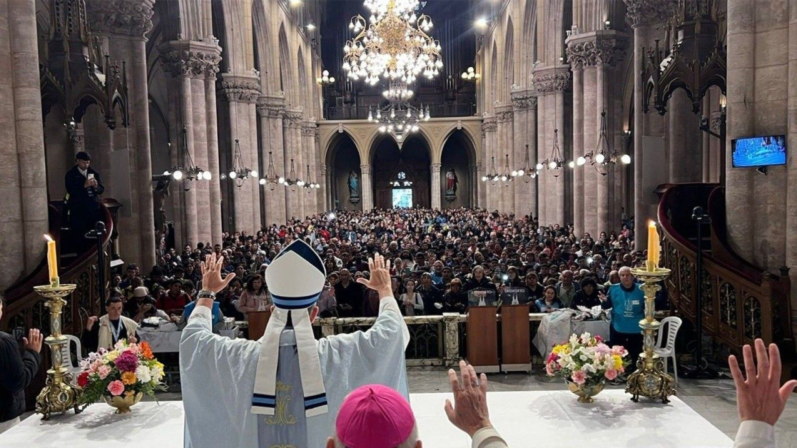 El arzobispo García Cuerva preside la 51 Peregrinación Juvenil a Luján