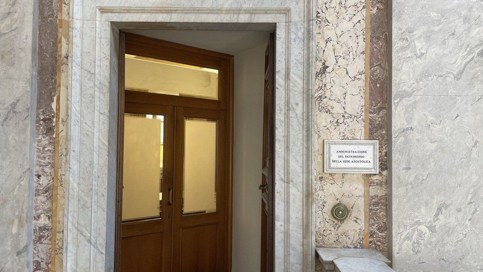El Papa León XIV impulsa cambios en la gestión financiera de la Santa Sede