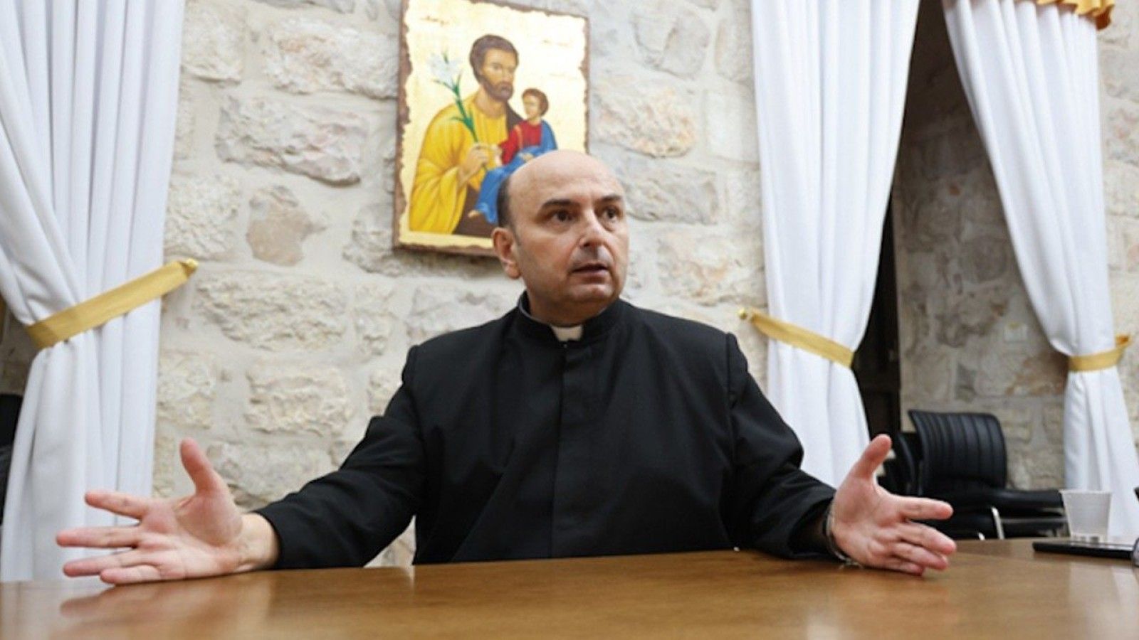 El párroco Gabriel Romanelli transmite el mensaje del Papa León XIV sobre Gaza