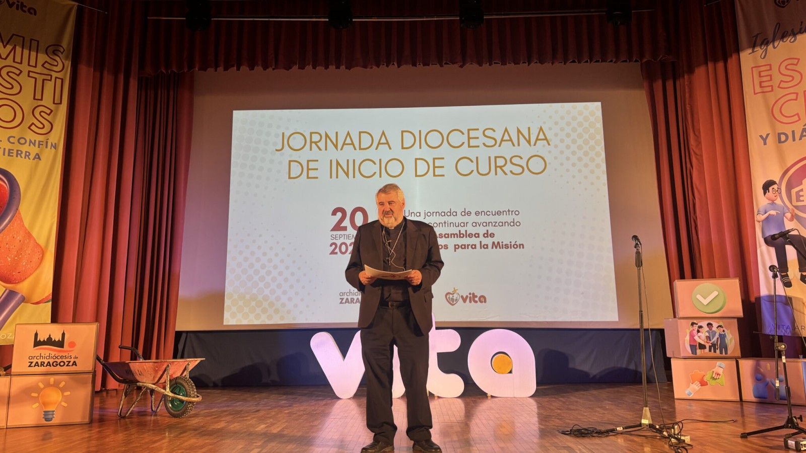 El obispo Francisco Conesa y Jorge Ambel encabezan un encuentro en Zaragoza
