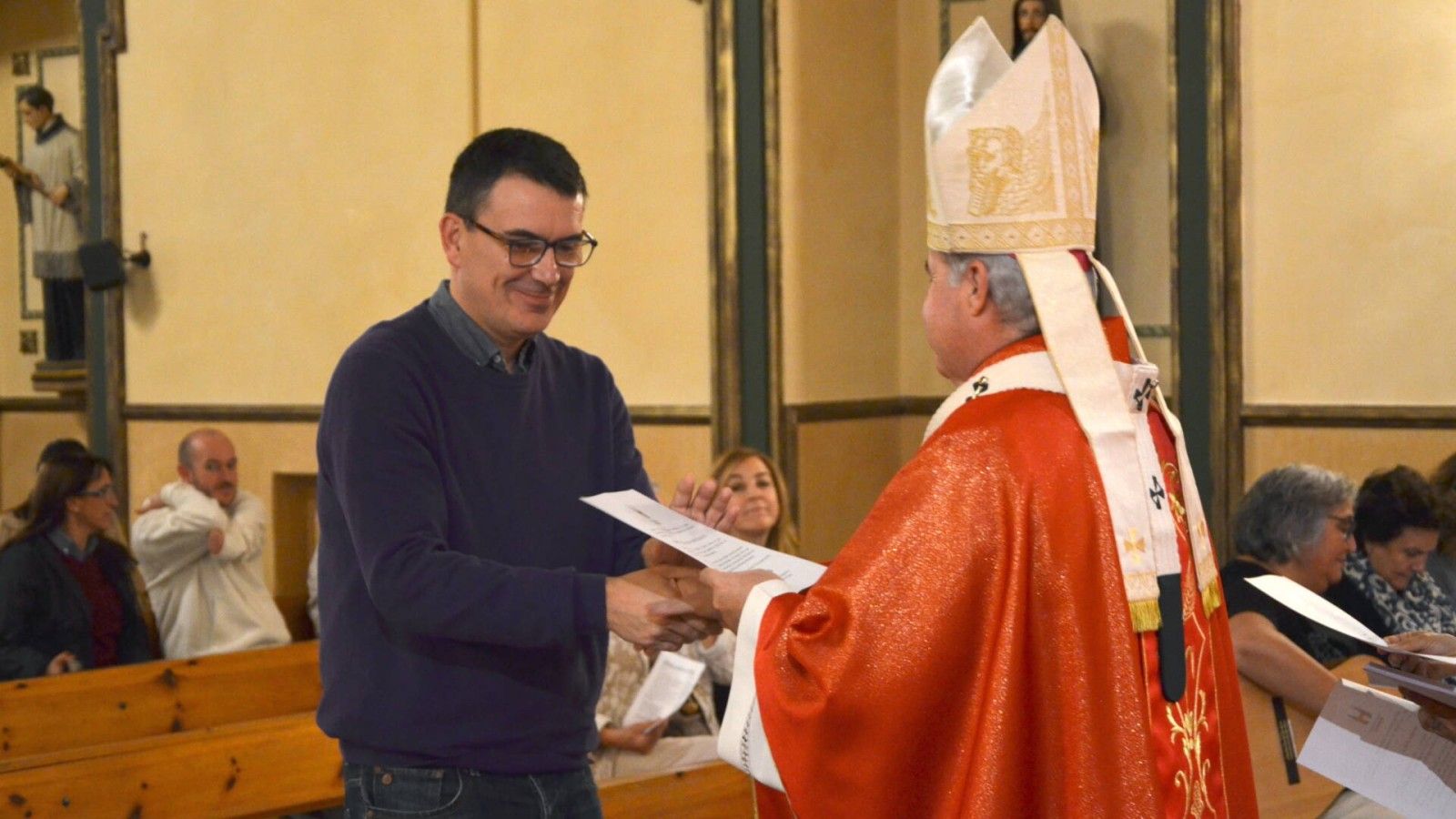 El arzobispo de Burgos otorga la missio canonica a los profesores de Religión