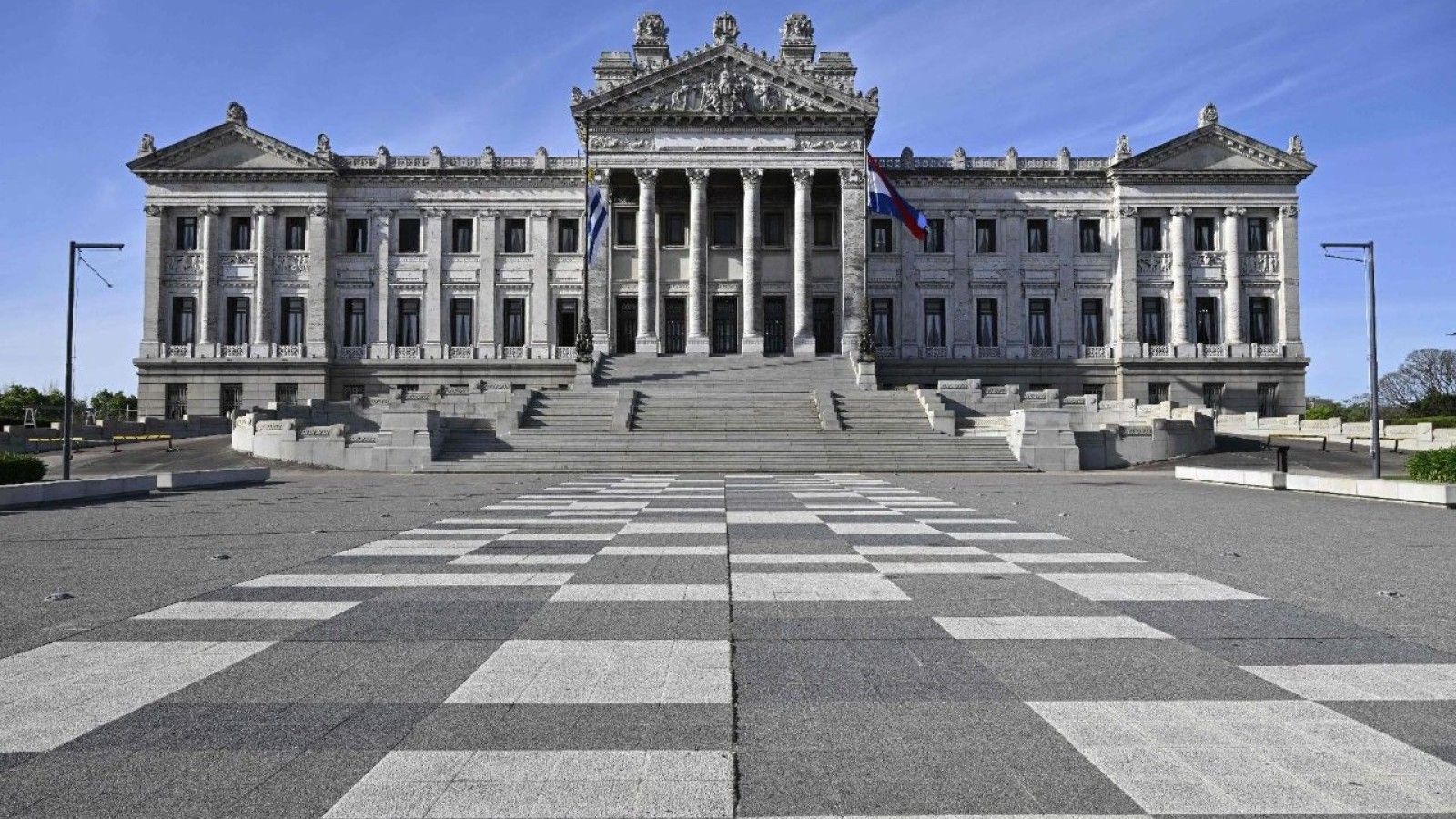 El Consejo Episcopal de Uruguay critica la ley de eutanasia aprobada en el país