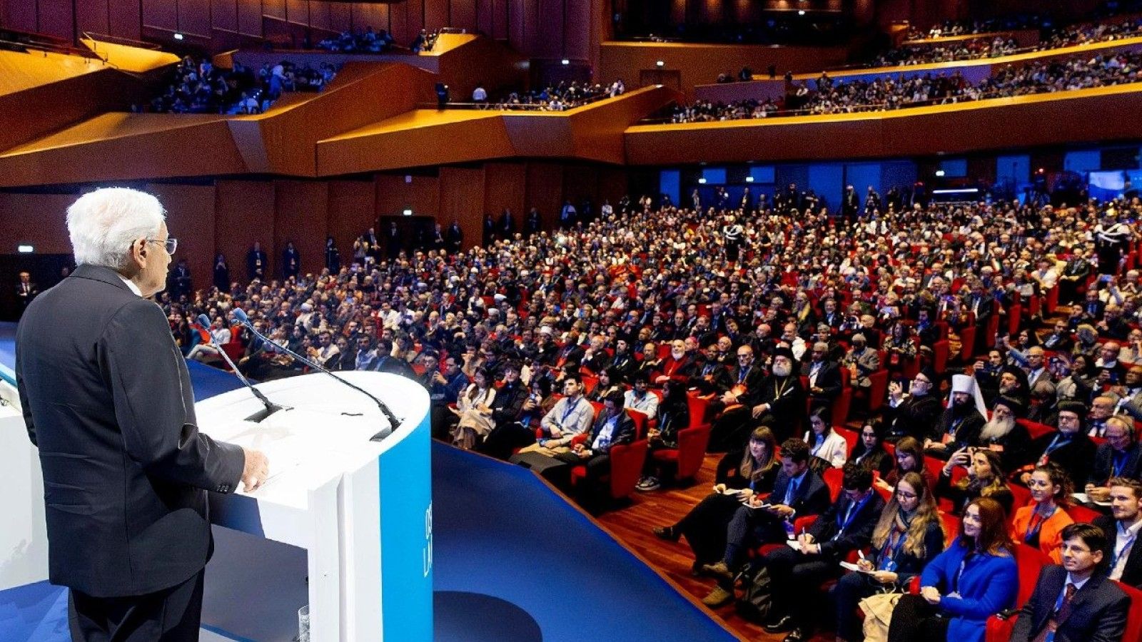 El presidente italiano Mattarella resalta la valentía necesaria para alcanzar la paz