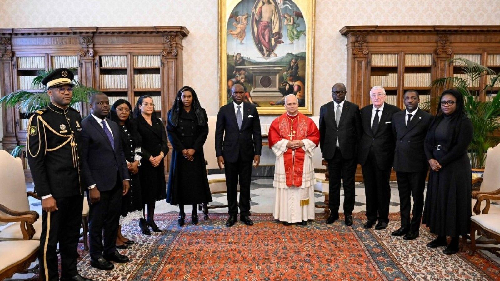 El presidente de Gabón se reúne con el Papa León XIV en el Vaticano