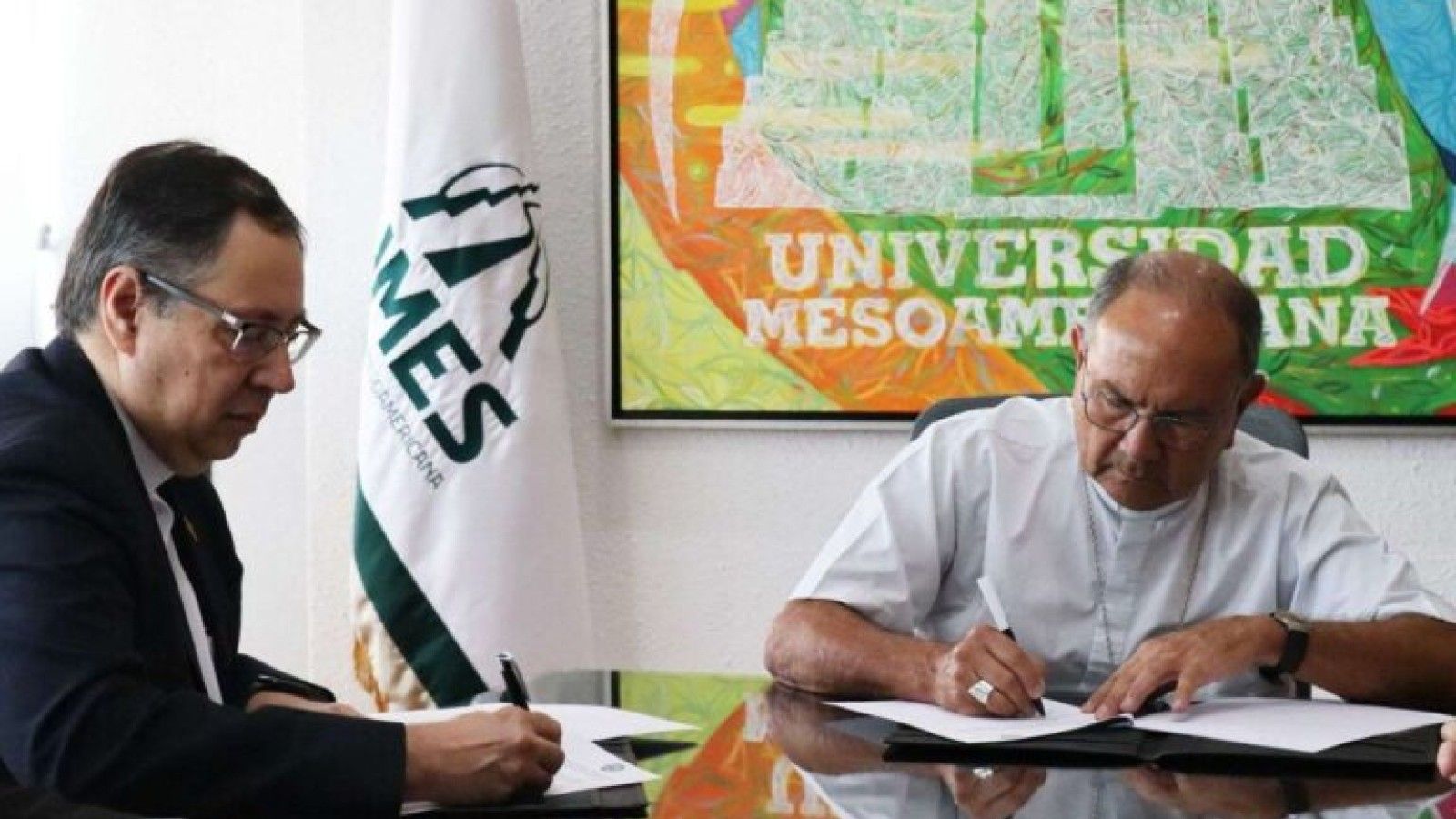 El episcopado de Guatemala respalda el convenio educativo con la Universidad Mesoamericana