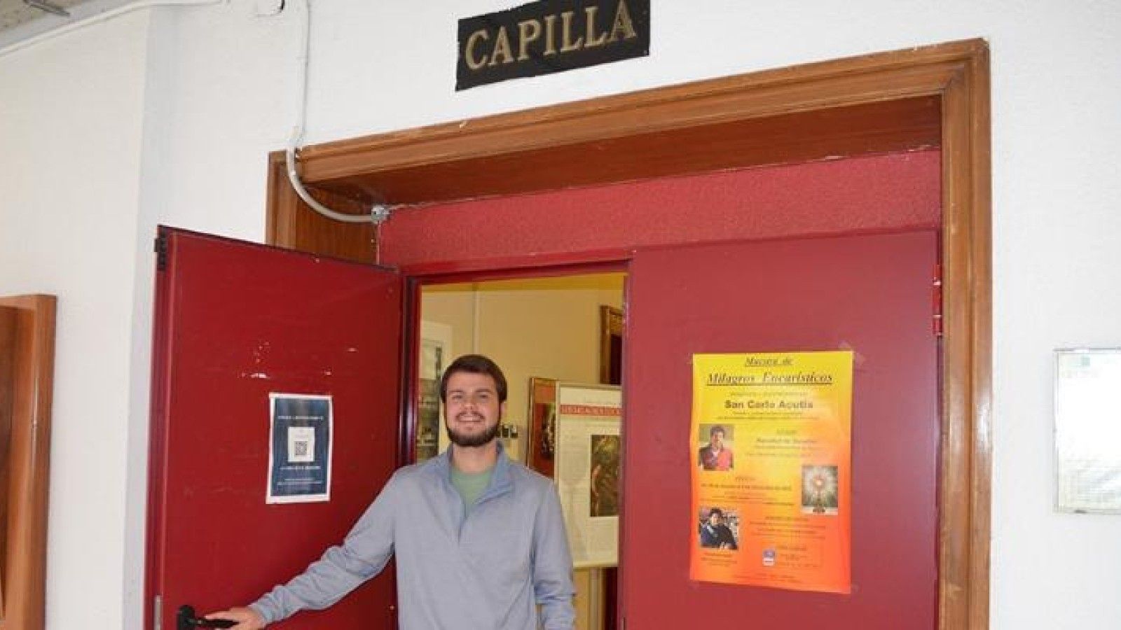 La exposición de los milagros eucarísticos de Carlo Acutis llega a la Complutense