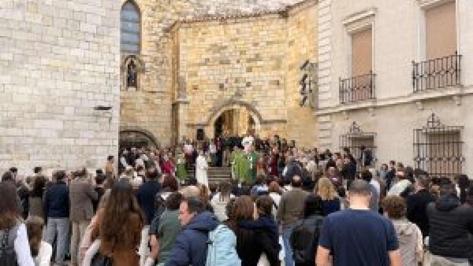 El Jubileo de las Familias reúne a cientos de fieles en la Catedral de Santander