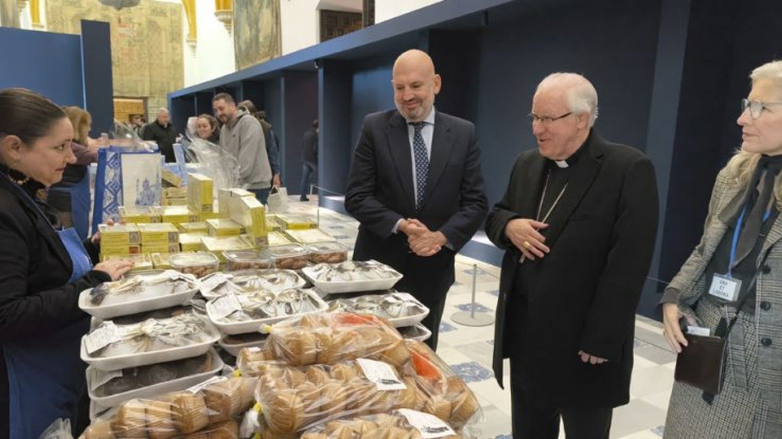 El arzobispo de Sevilla inaugura la 41ª Muestra de Dulce de Conventos