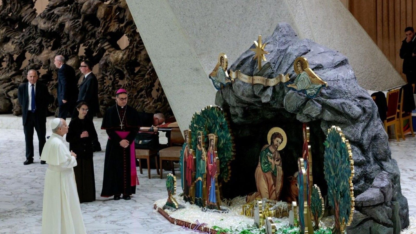León XIV agradece a donantes del pesebre y árbol en el Vaticano