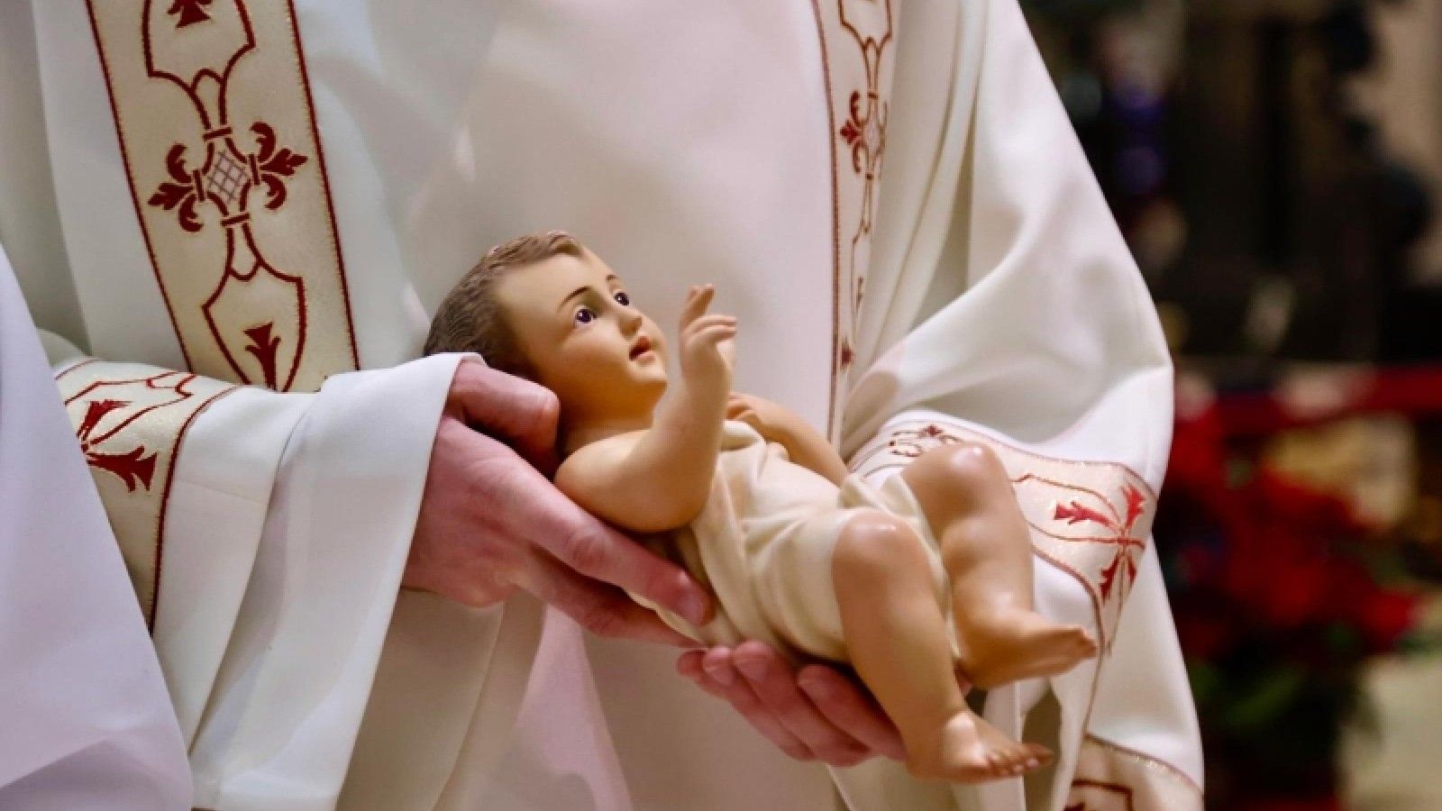 El cardenal Cobo preside la Natividad del Señor en la Almudena