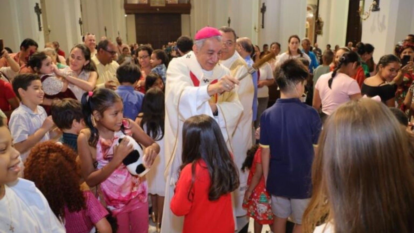 El arzobispo de Panamá pide renovar la sociedad en Navidad