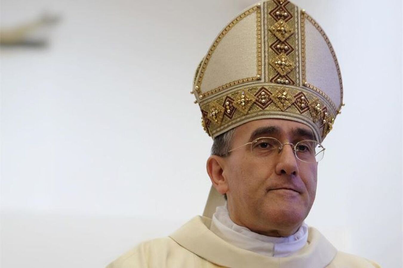 El Gobierno se borra en la entrega de credenciales del nuncio del Papa