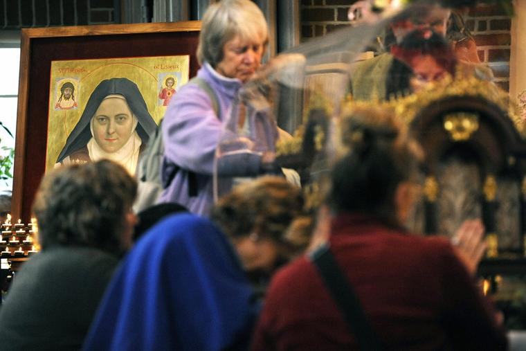 Desafíos y Cambios en la Iglesia Católica: Desde Sinodales hasta Escasez de Sacerdotes