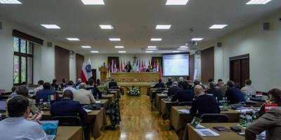 la-delegacion-espanola-participa-en-conferencia-de-militares-por-la-paz-en-polonia