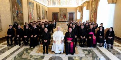 el-papa-leon-xiv-destaca-colaboracion-en-el-colegio-pontificio-portugues