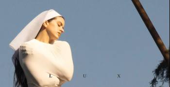 rosalia-aviva-el-anhelo-religioso-entre-los-jovenes-con-su-nuevo-album-lux