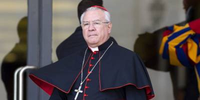 el-cardenal-robles-defiende-tradiciones-catolicas-frente-al-auge-del-halloween