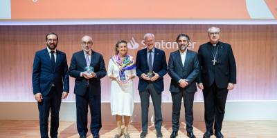 el-banco-santander-distribuye-700-000-euros-en-gala-solidaria-en-espana