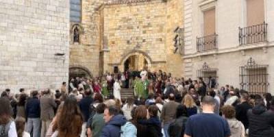 el-jubileo-de-las-familias-reune-a-cientos-en-la-catedral-de-santander