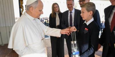 el-papa-leon-xiv-recibe-a-ninos-de-zonas-de-conflicto-en-audiencia-general