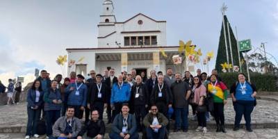 la-red-eclesial-de-america-latina-entrega-esperanzas-al-senor-caido