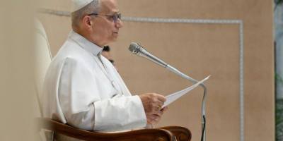 el-papa-leon-xiv-pide-regular-y-controlar-servicios-de-inteligencia