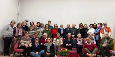 la-compania-de-maria-organiza-charla-de-adviento-en-santiago