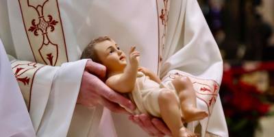 el-cardenal-cobo-preside-la-natividad-del-senor-en-la-almudena