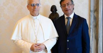 el-papa-francisco-recibe-en-audiencia-al-presidente-de-colombia-gustavo-petro