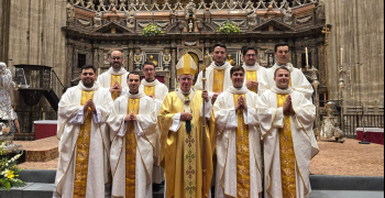 el-arzobispo-de-sevilla-ordena-a-nueve-sacerdotes