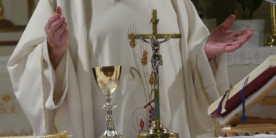 la-diocesis-de-lugo-suspende-a-un-sacerdote-de-sarria-tras-ser-detenido-por-abusos