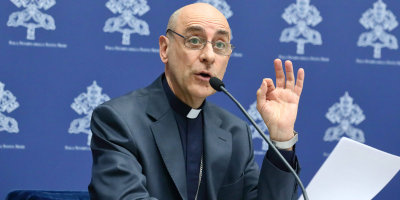 el-cardenal-victor-manuel-fernandez-descarta-retirar-fiducia-supplicans