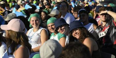 cuarenta-mil-jovenes-se-reunen-en-san-pedro-para-promover-la-paz-y-justicia