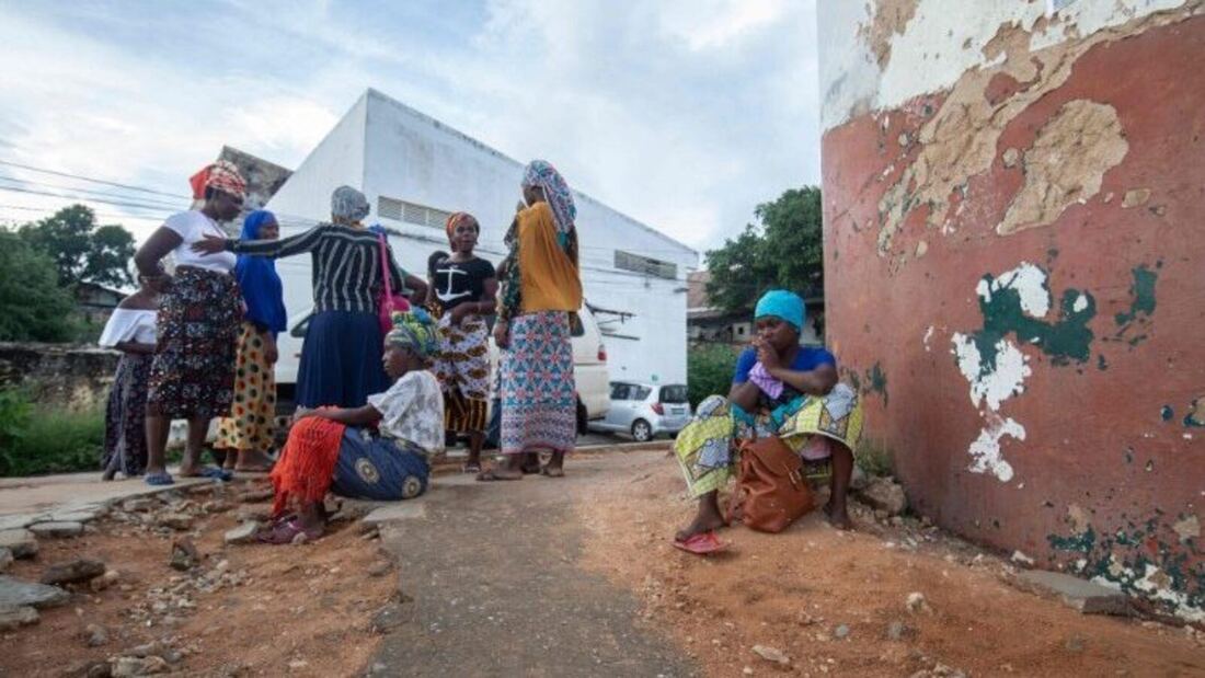 El obispo riojano alerta de graves ataques contra la Iglesia en Mozambique