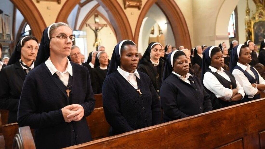 El Vaticano admite falta de consenso sobre el diaconado femenino en un nuevo informe