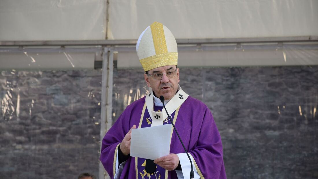 El arzobispo de Pamplona alerta: “La Iglesia debe ser una casa donde todos tengan cabida”